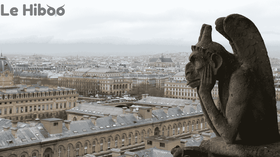 Photo gargouille sur les toits de Paris